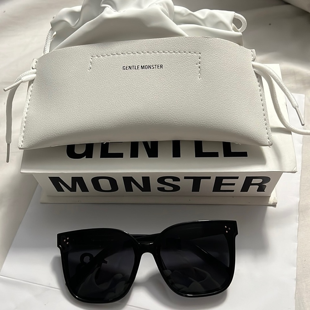 Gentle Monster Her